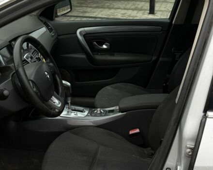 Серый Рено Лагуна, объемом двигателя 2 л и пробегом 287 тыс. км за 4550 $, фото 10 на Automoto.ua