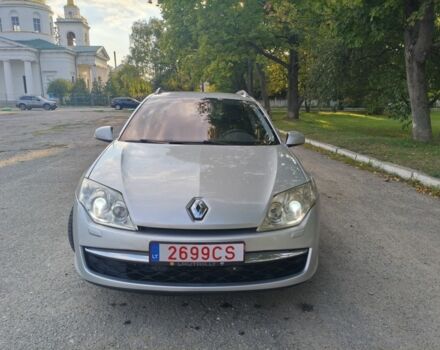 Серый Рено Лагуна, объемом двигателя 3 л и пробегом 300 тыс. км за 5500 $, фото 2 на Automoto.ua