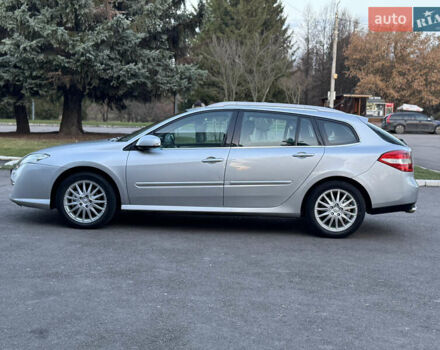 Серый Рено Лагуна, объемом двигателя 2 л и пробегом 199 тыс. км за 5499 $, фото 4 на Automoto.ua