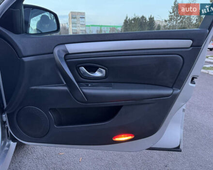 Серый Рено Лагуна, объемом двигателя 2 л и пробегом 199 тыс. км за 5499 $, фото 46 на Automoto.ua