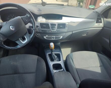 Сірий Рено Лагуна, об'ємом двигуна 2 л та пробігом 365 тис. км за 5300 $, фото 6 на Automoto.ua