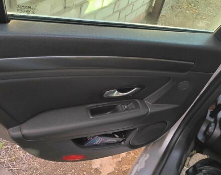 Рено Лагуна 2009 в Запорожье на Automoto.ua Серый Рено Лагуна, объемом двигателя 2 л и пробегом 323 тыс. км за 5200 $, фото 10 на Automoto.ua