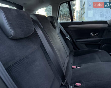 Серый Рено Лагуна, объемом двигателя 2 л и пробегом 199 тыс. км за 5499 $, фото 53 на Automoto.ua