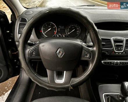 Сірий Рено Лагуна, об'ємом двигуна 1.5 л та пробігом 400 тис. км за 4850 $, фото 25 на Automoto.ua