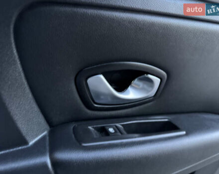 Серый Рено Лагуна, объемом двигателя 2 л и пробегом 199 тыс. км за 5499 $, фото 50 на Automoto.ua