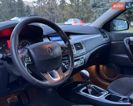 Серый Рено Лагуна, объемом двигателя 2 л и пробегом 199 тыс. км за 5499 $, фото 64 на Automoto.ua