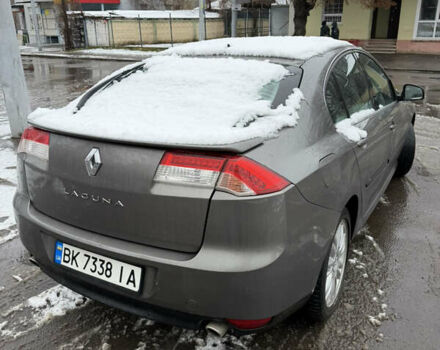 Серый Рено Лагуна, объемом двигателя 2 л и пробегом 314 тыс. км за 5999 $, фото 3 на Automoto.ua