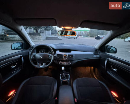 Серый Рено Лагуна, объемом двигателя 2 л и пробегом 199 тыс. км за 5499 $, фото 83 на Automoto.ua