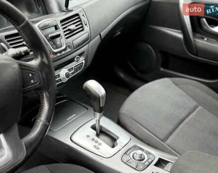 Серый Рено Лагуна, объемом двигателя 2 л и пробегом 280 тыс. км за 4700 $, фото 9 на Automoto.ua