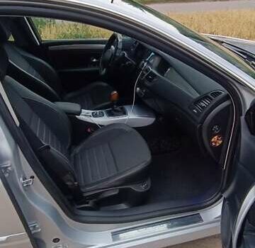 Серый Рено Лагуна, объемом двигателя 2 л и пробегом 285 тыс. км за 6300 $, фото 3 на Automoto.ua