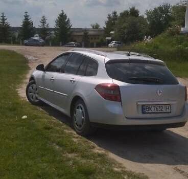 Серый Рено Лагуна, объемом двигателя 1.5 л и пробегом 290 тыс. км за 5650 $, фото 4 на Automoto.ua