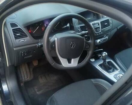 Серый Рено Лагуна, объемом двигателя 2 л и пробегом 305 тыс. км за 7300 $, фото 2 на Automoto.ua