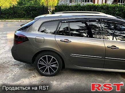 Серый Рено Лагуна, объемом двигателя 1.5 л и пробегом 252 тыс. км за 6500 $, фото 2 на Automoto.ua