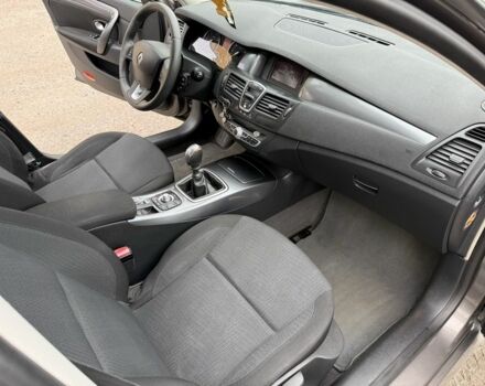 Рено Лагуна 2010 в Павлограде на Automoto.ua Серый Рено Лагуна, объемом двигателя 2 л и пробегом 244 тыс. км за 4150 $, фото 20 на Automoto.ua