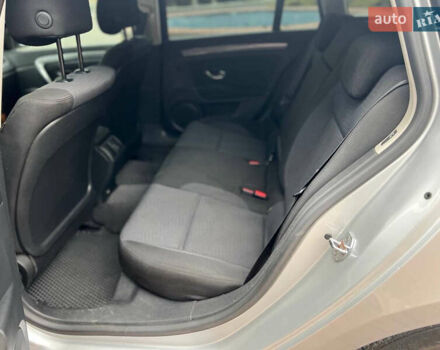 Серый Рено Лагуна, объемом двигателя 1.5 л и пробегом 247 тыс. км за 6850 $, фото 12 на Automoto.ua