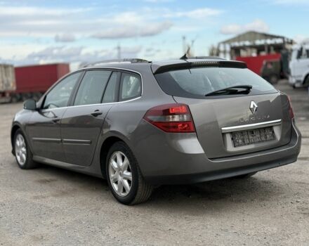 Рено Лагуна 2010 в Павлограде на Automoto.ua Серый Рено Лагуна, объемом двигателя 2 л и пробегом 244 тыс. км за 4150 $, фото 6 на Automoto.ua