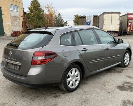 Рено Лагуна 2010 в Павлограде на Automoto.ua Серый Рено Лагуна, объемом двигателя 2 л и пробегом 244 тыс. км за 4150 $, фото 10 на Automoto.ua
