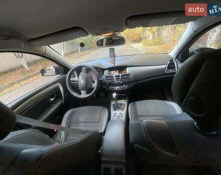 Серый Рено Лагуна, объемом двигателя 1.46 л и пробегом 294 тыс. км за 6000 $, фото 4 на Automoto.ua