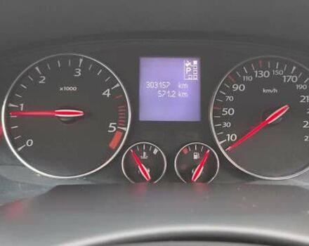 Серый Рено Лагуна, объемом двигателя 2 л и пробегом 300 тыс. км за 7900 $, фото 1 на Automoto.ua