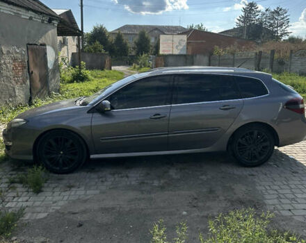 Серый Рено Лагуна, объемом двигателя 2 л и пробегом 367 тыс. км за 7700 $, фото 3 на Automoto.ua