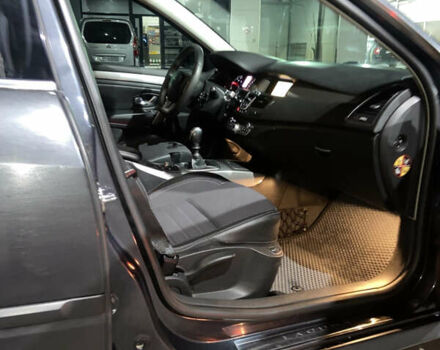 Серый Рено Лагуна, объемом двигателя 1.5 л и пробегом 275 тыс. км за 6150 $, фото 58 на Automoto.ua