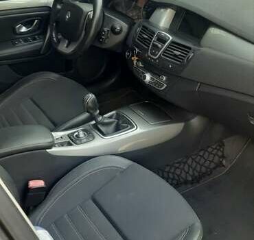 Серый Рено Лагуна, объемом двигателя 1.5 л и пробегом 300 тыс. км за 7150 $, фото 2 на Automoto.ua