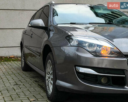 Серый Рено Лагуна, объемом двигателя 1.5 л и пробегом 378 тыс. км за 7100 $, фото 6 на Automoto.ua