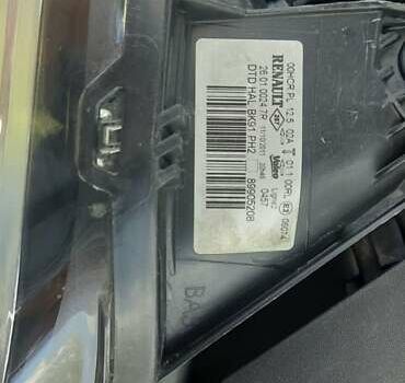 Серый Рено Лагуна, объемом двигателя 1.5 л и пробегом 300 тыс. км за 7150 $, фото 12 на Automoto.ua