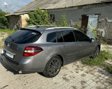 Серый Рено Лагуна, объемом двигателя 2 л и пробегом 367 тыс. км за 7700 $, фото 2 на Automoto.ua