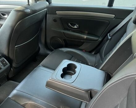 Серый Рено Лагуна, объемом двигателя 1.5 л и пробегом 345 тыс. км за 7000 $, фото 17 на Automoto.ua