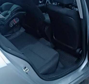 Серый Рено Лагуна, объемом двигателя 1.46 л и пробегом 288 тыс. км за 7500 $, фото 3 на Automoto.ua