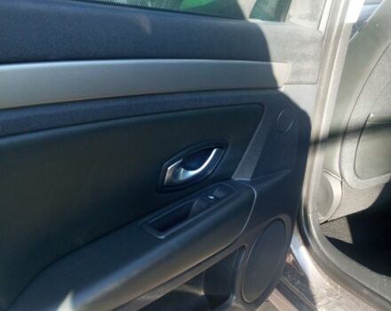 Серый Рено Лагуна, объемом двигателя 2 л и пробегом 220 тыс. км за 9000 $, фото 15 на Automoto.ua