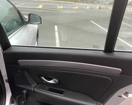 Серый Рено Лагуна, объемом двигателя 1.5 л и пробегом 334 тыс. км за 6900 $, фото 16 на Automoto.ua