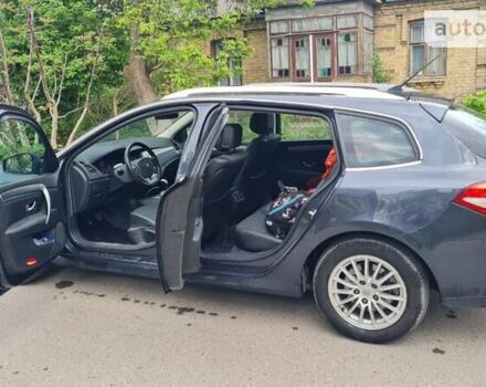 Сірий Рено Лагуна, об'ємом двигуна 2 л та пробігом 280 тис. км за 7400 $, фото 7 на Automoto.ua