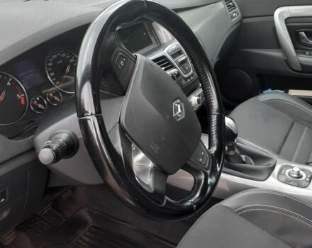 Серый Рено Лагуна, объемом двигателя 1.5 л и пробегом 253 тыс. км за 7200 $, фото 6 на Automoto.ua