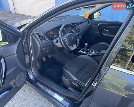 Серый Рено Лагуна, объемом двигателя 2 л и пробегом 255 тыс. км за 6500 $, фото 2 на Automoto.ua