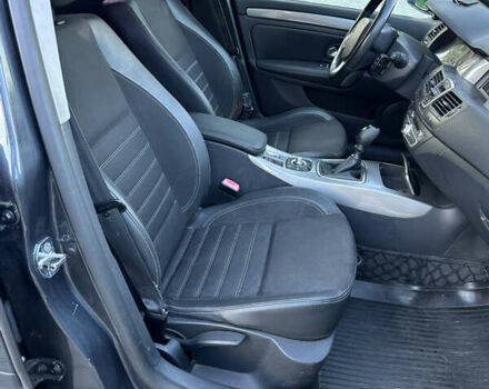 Серый Рено Лагуна, объемом двигателя 1.5 л и пробегом 273 тыс. км за 6900 $, фото 9 на Automoto.ua