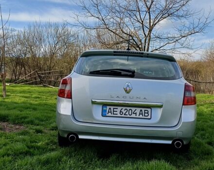Серый Рено Лагуна, объемом двигателя 2 л и пробегом 300 тыс. км за 7300 $, фото 1 на Automoto.ua