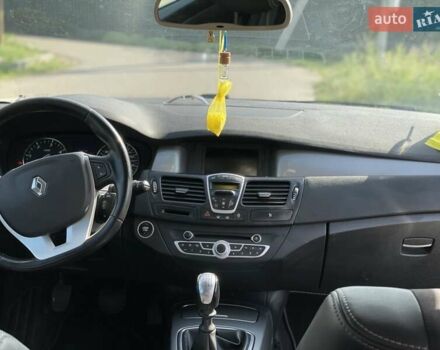 Сірий Рено Лагуна, об'ємом двигуна 1.5 л та пробігом 266 тис. км за 8200 $, фото 2 на Automoto.ua