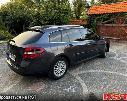 Серый Рено Лагуна, объемом двигателя 1.5 л и пробегом 260 тыс. км за 7200 $, фото 1 на Automoto.ua