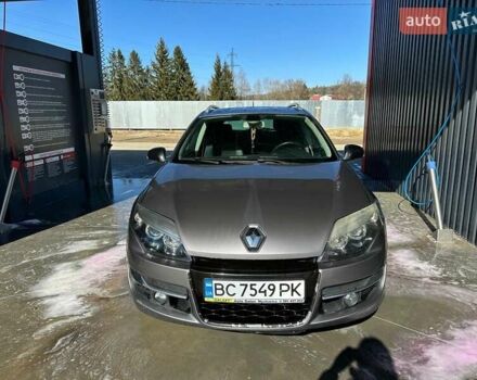 Серый Рено Лагуна, объемом двигателя 1.5 л и пробегом 210 тыс. км за 7500 $, фото 11 на Automoto.ua