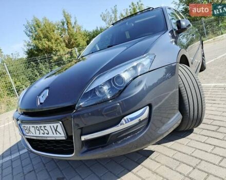 Серый Рено Лагуна, объемом двигателя 2 л и пробегом 208 тыс. км за 10300 $, фото 2 на Automoto.ua