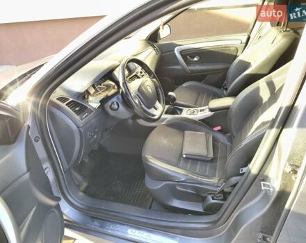 Серый Рено Лагуна, объемом двигателя 1.46 л и пробегом 305 тыс. км за 7500 $, фото 31 на Automoto.ua