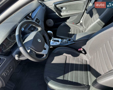 Серый Рено Лагуна, объемом двигателя 2 л и пробегом 181 тыс. км за 12500 $, фото 8 на Automoto.ua