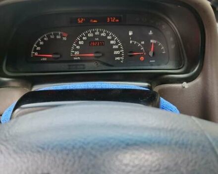 Серый Рено Лагуна, объемом двигателя 1.9 л и пробегом 283 тыс. км за 2900 $, фото 6 на Automoto.ua