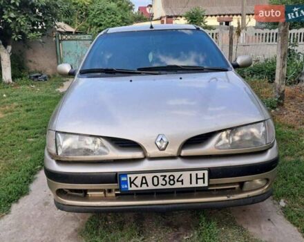 Серый Рено Лагуна, объемом двигателя 2 л и пробегом 350 тыс. км за 3000 $, фото 1 на Automoto.ua