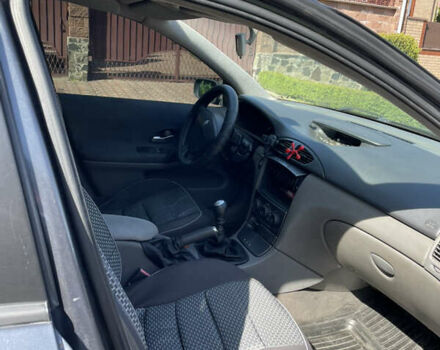 Серый Рено Лагуна, объемом двигателя 1.9 л и пробегом 375 тыс. км за 3700 $, фото 3 на Automoto.ua