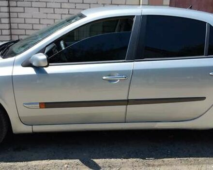 Серый Рено Лагуна, объемом двигателя 2 л и пробегом 286 тыс. км за 3300 $, фото 2 на Automoto.ua