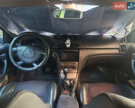 Серый Рено Лагуна, объемом двигателя 1.9 л и пробегом 430 тыс. км за 3700 $, фото 5 на Automoto.ua
