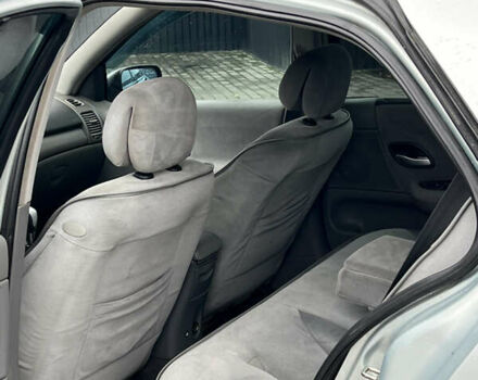 Серый Рено Лагуна, объемом двигателя 2 л и пробегом 300 тыс. км за 2600 $, фото 12 на Automoto.ua